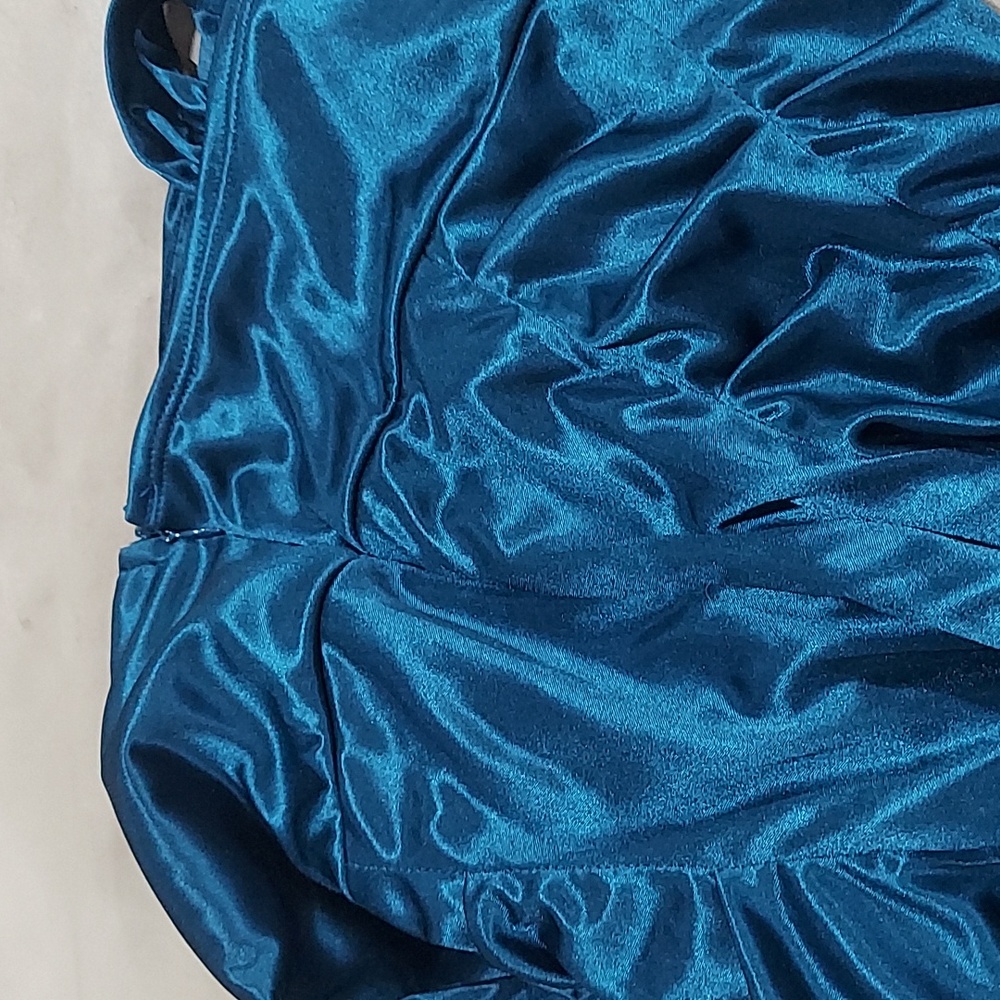 REPOSTED Love tease ruched satin mini dress with strap embellishment suze 5 - Picture 6 of 9